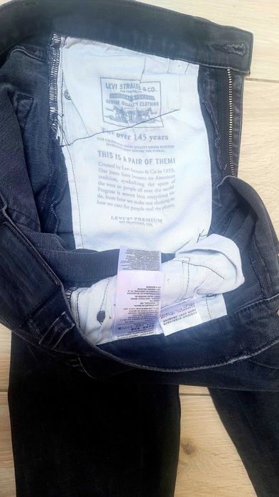 Jeansy damskie LEVIS