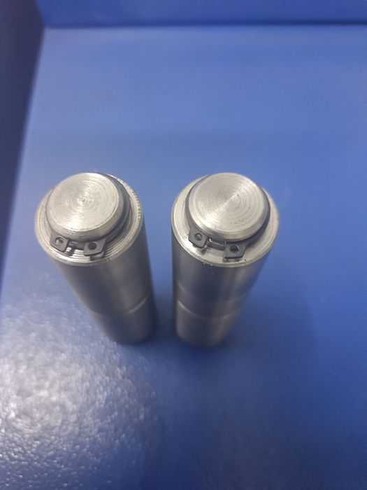 Zawiasy toczone zabezpieczenie