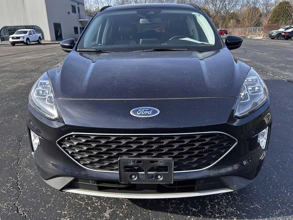 Ford Escape Hybrid Titanium      2021