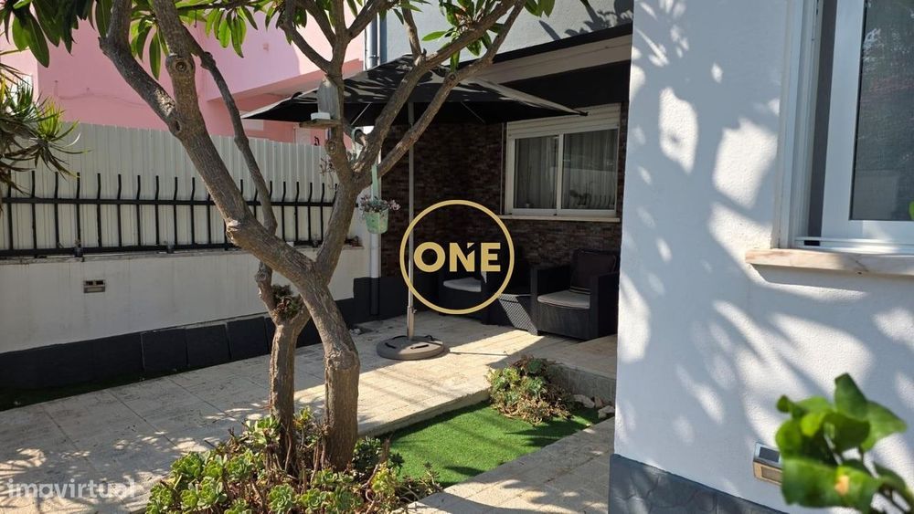 Moradia T4 Alto Moinho Remodelada