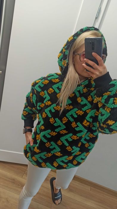 Fendi kurtka futerko bluza  M