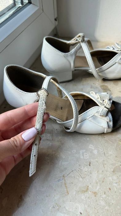 Buty taneczne dla dziewczynki