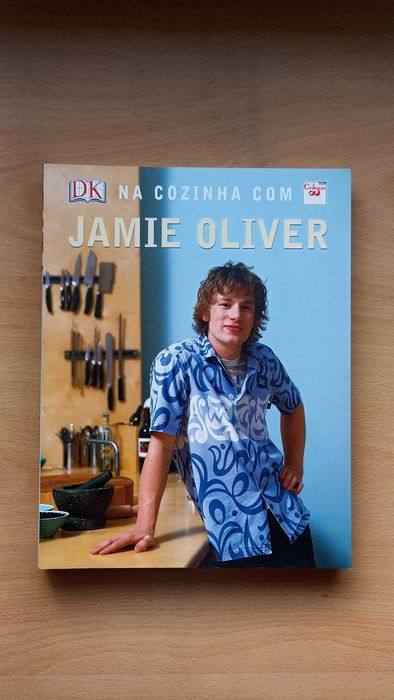 Livro "Na Cozinha com Jamie Oliver"