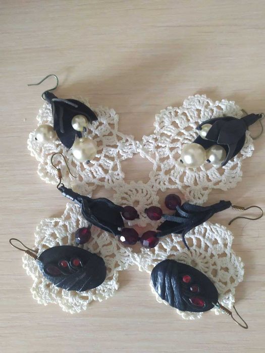 Брошь кожаная "Смородиновый лист"