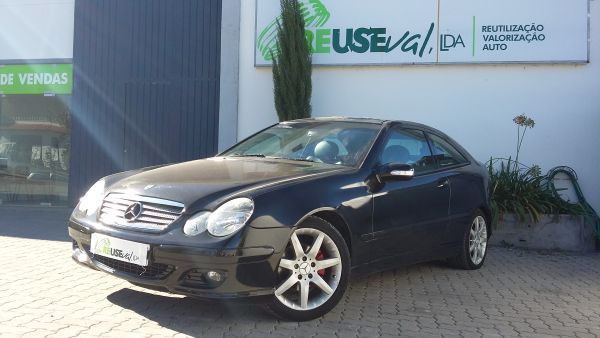 Para Peças Mercedes-Benz C-Class Coup? (Cl203)