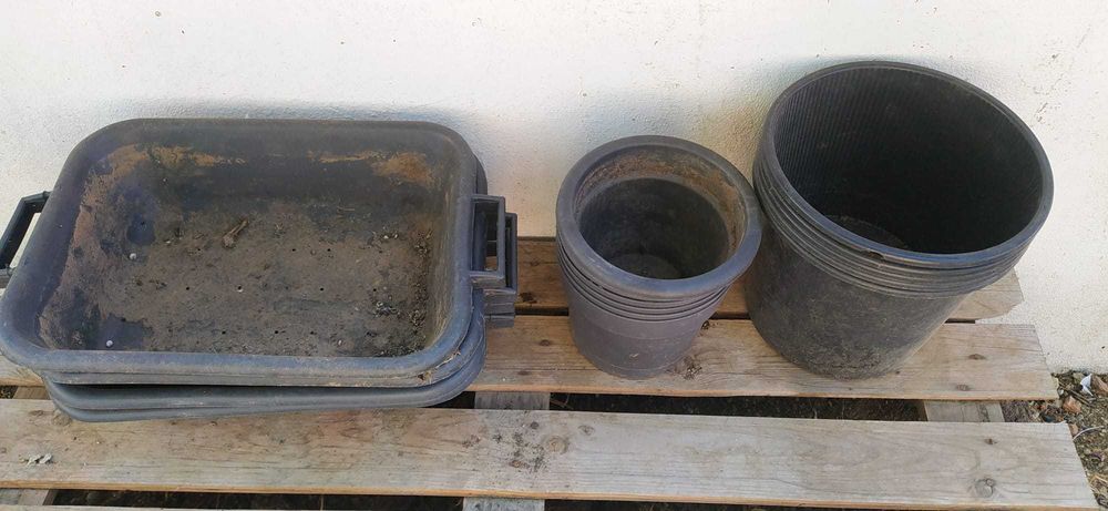 15 Vasos Cinzentos para Flores ou Horta