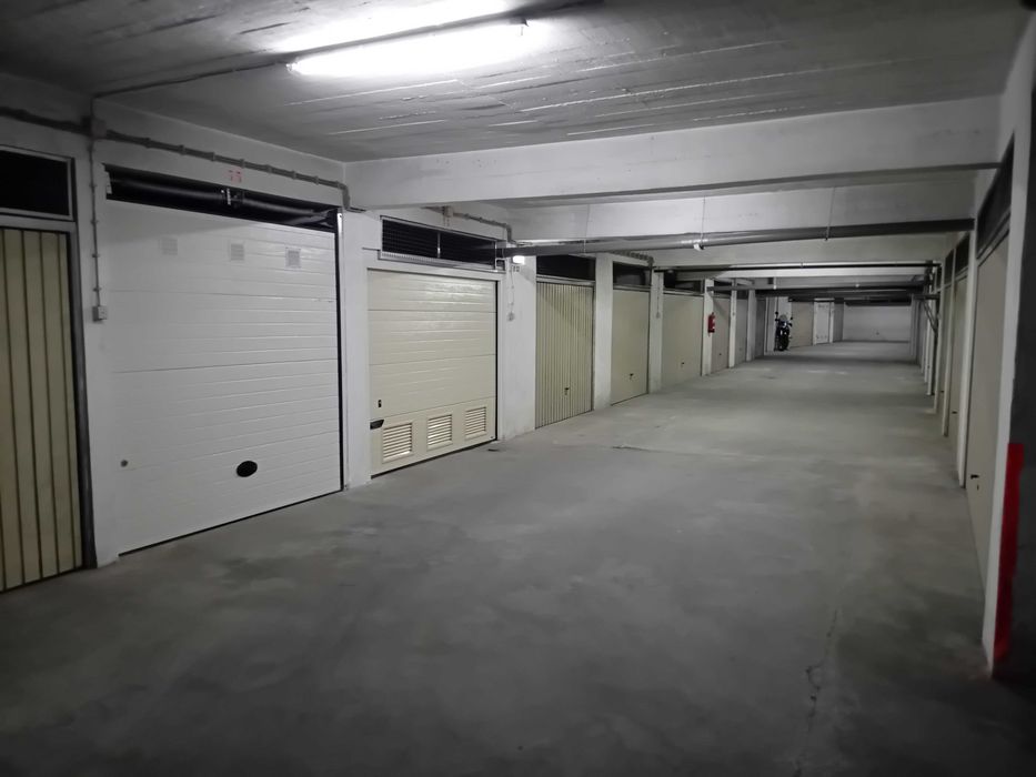 Garagem para arrendar no centro do Barreiro