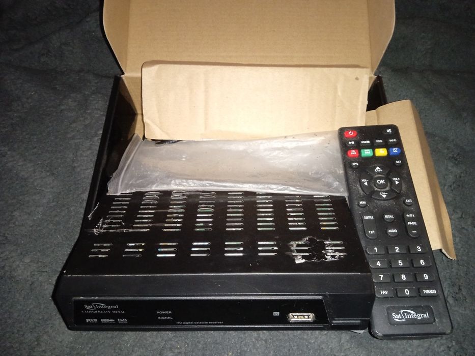 Продам ресивер sat integral s-1228 hd б/у