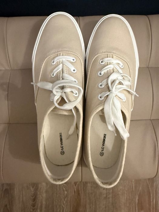 Нові жіночі кеди LC Waikiki 43 розмір