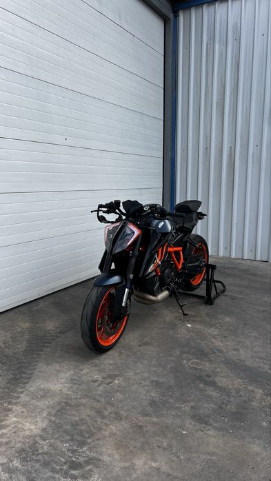 KTM 1290 SUPER DUKE R EVO