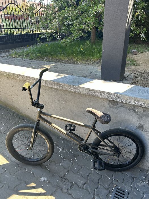Rower BMX Cult Profile Primo Eclat