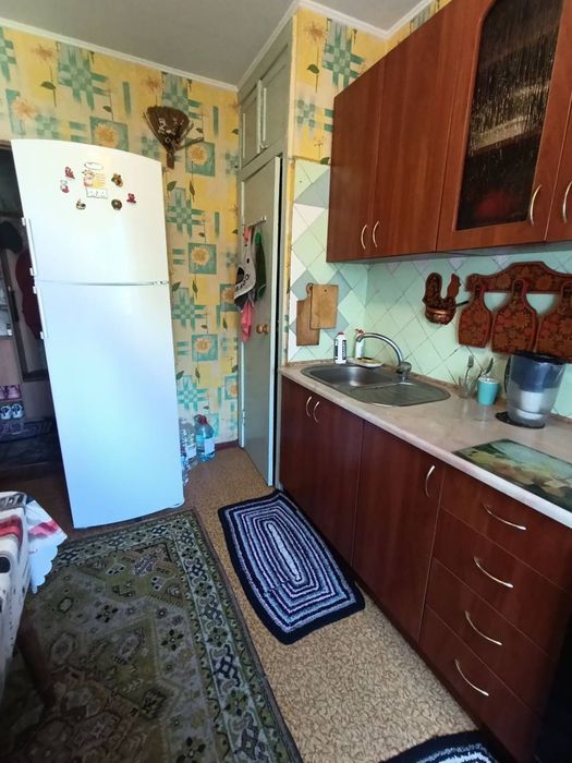 Оренда кімнати для дівчини Тернопільська