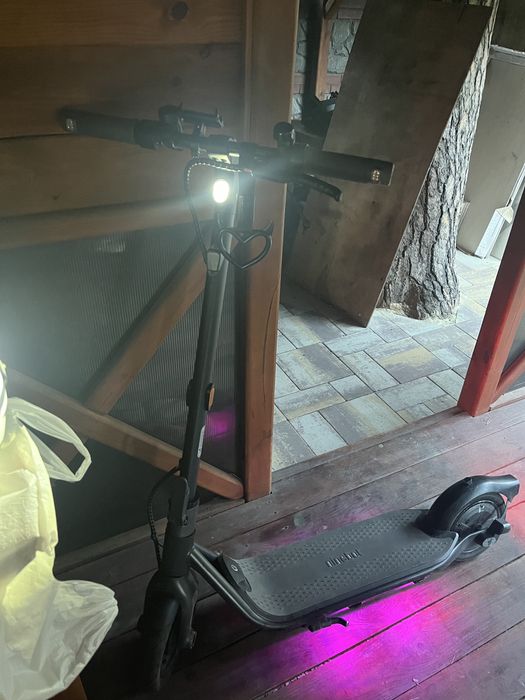 Електро самокат nine bot f65d