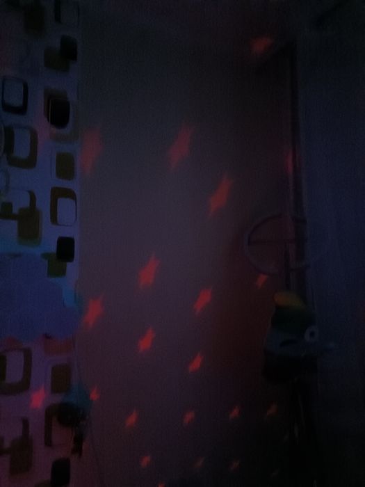 Lampka z projektorem