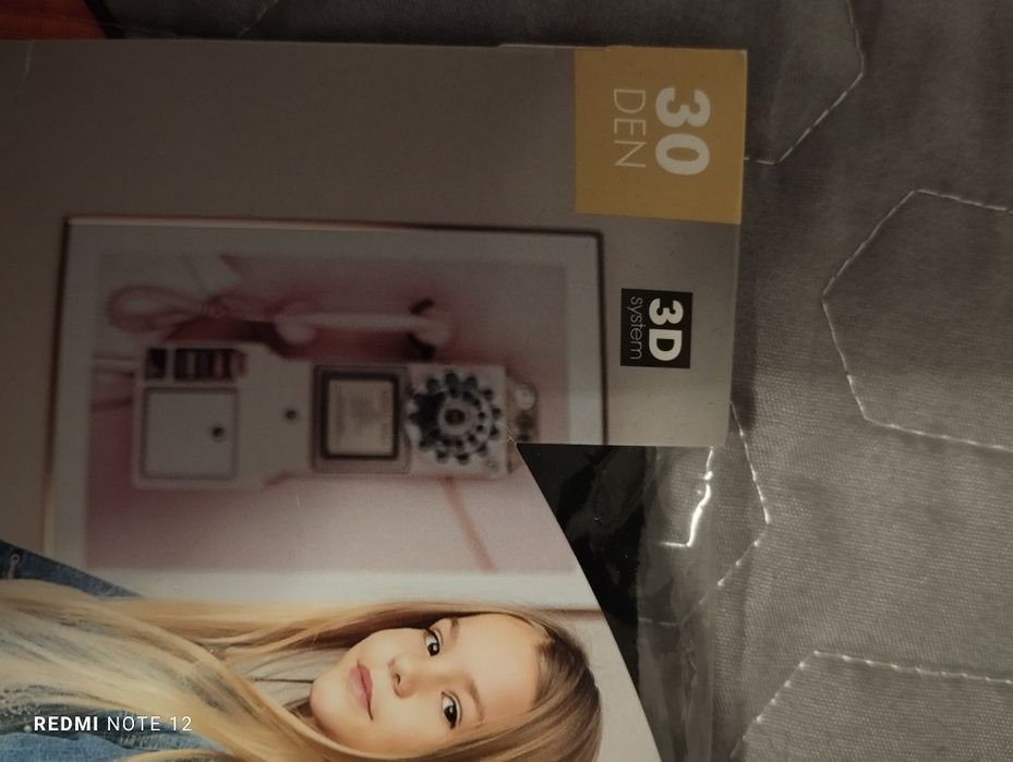 Rajstopy dziewczęce dziecięce czarne 3D Lotta 140-146 koronkowy wzór