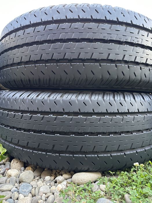 215/70/15c Nokian Cline