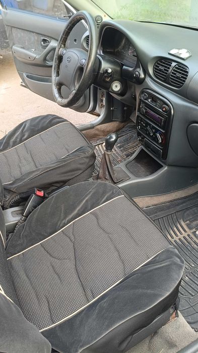 Автомобіль Hunda