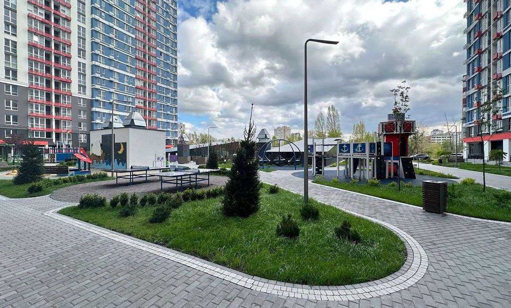 Продаж 2к квартири, вул. Гліба Бабіча 8б