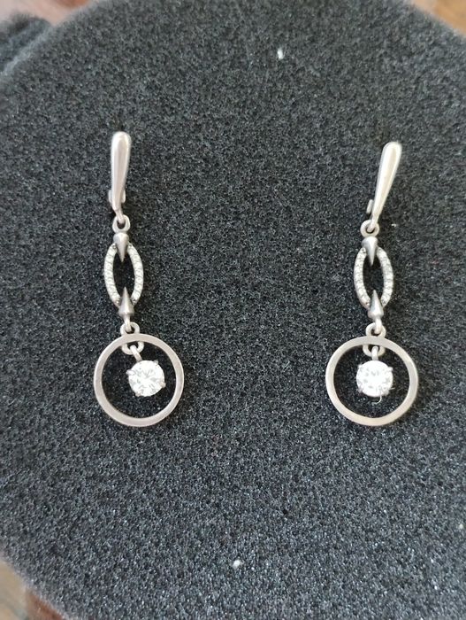 Срібні сережки жіночі