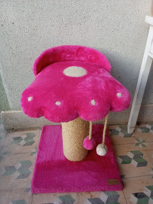 Arranhador de Gato Rosa luxuoso