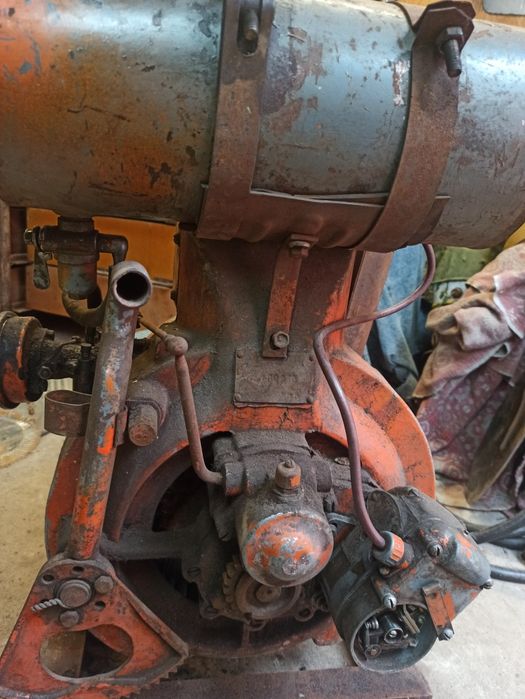 Двигатель бензиновый