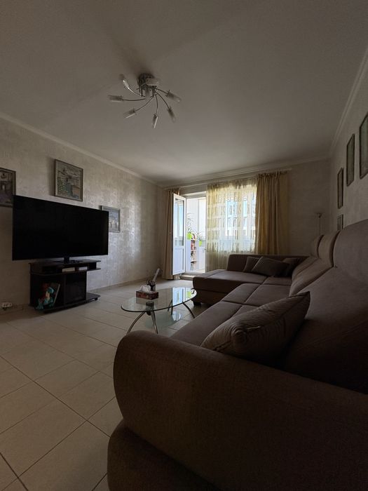 Продаж Бажана 36, 3кім., м.Харківська з видом на два озера