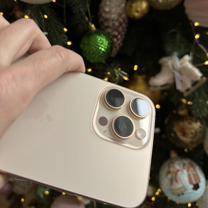 Продам iPhone 16 Pro Max, 256 GB, eSim, на ГАРАНТІЇ, Desert Titanium