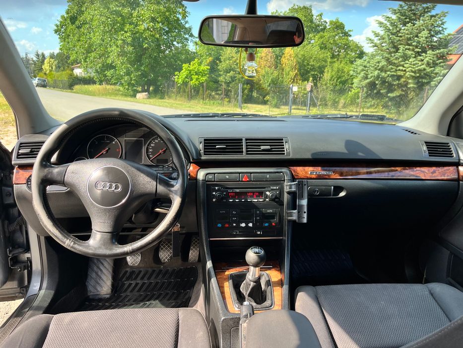 Audi a4b6 2.5 quattro