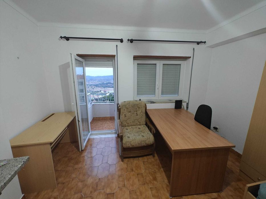 Arrenda-se quartos para Estudantes Rapazes - Covilhã