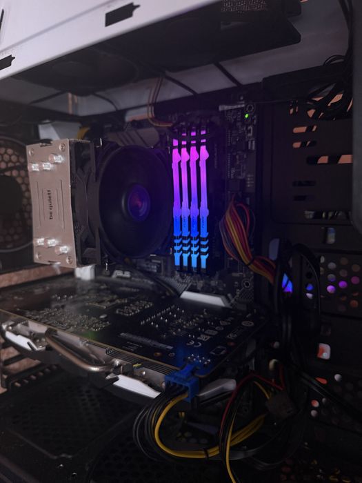 32 gb ddr4 3600 mhz з підсвіткою від Kingston FURY