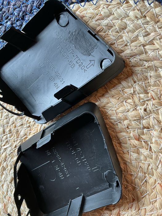 Колпак ковпак ковпачок заглушка бампера Toyota RAV4 XA30