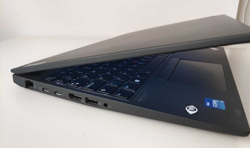 Lenovo T16 G1 I5-1235U 16GB 256ssd ThinkPad