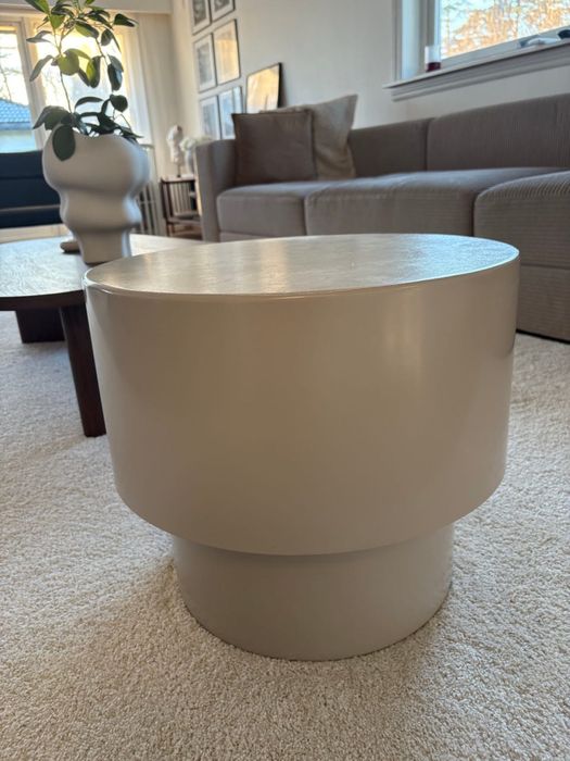 Металевий столик, Світло-бежевий | H&M Home журнальний стіл