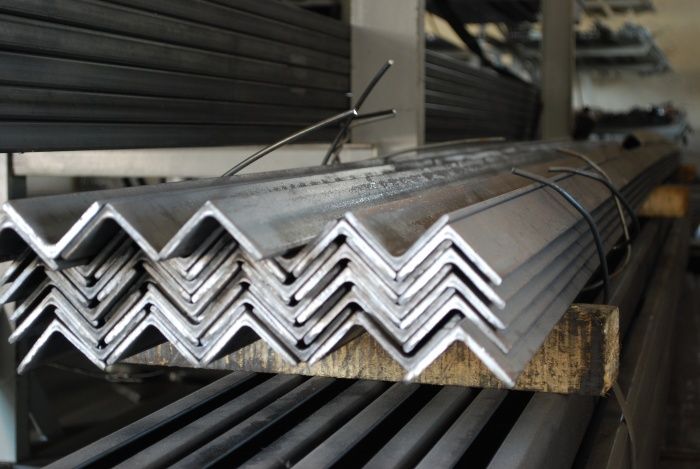 Kątowniki gorąco walcowane kątownik GW ZW