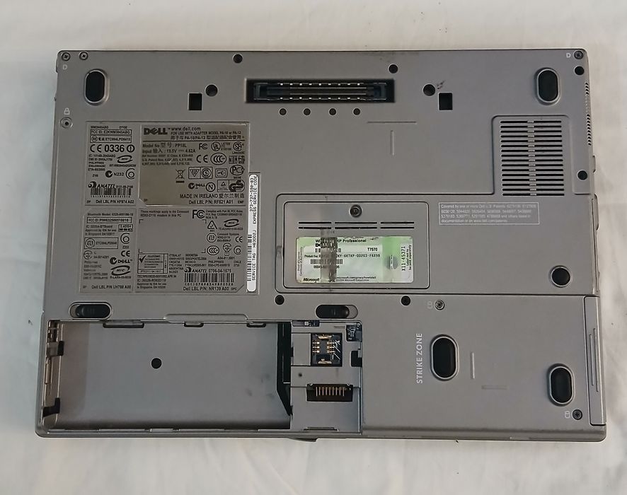 Portatil Dell para Arranjo ou para tirar peças modelo nas foto