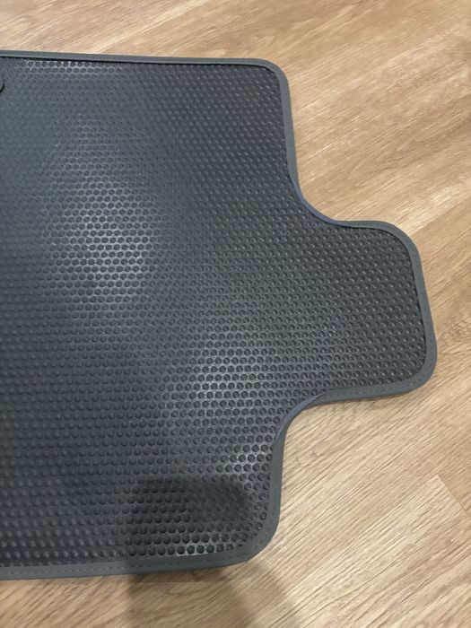 Tapetes Audi Q7 novos