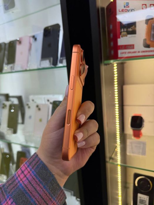 Apple Iphone 17pro 256gb orange фізична сім карта