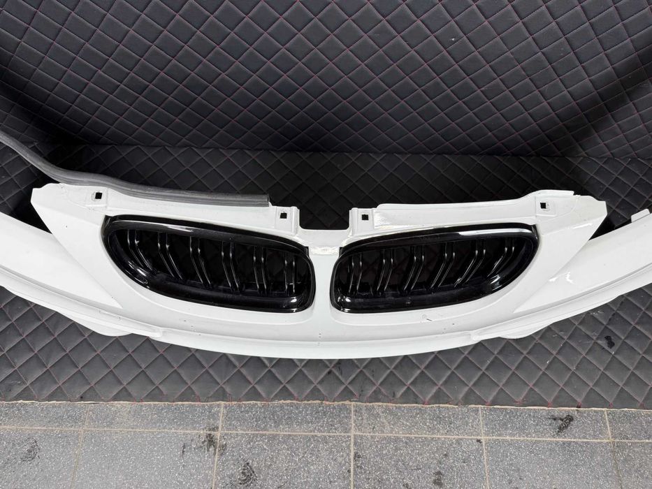 BMW 3 E90 E91 LIFT LOOK M4 Zderzak Przedni Przód Kompletny Lakier 300