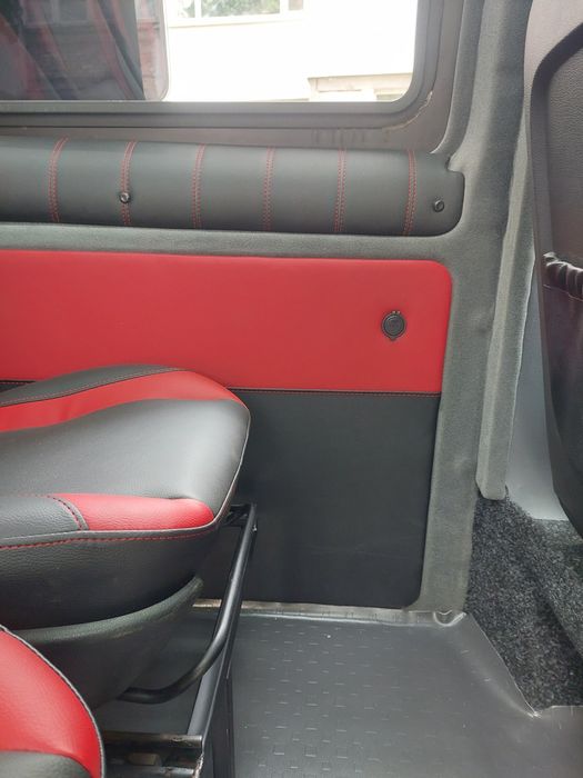 Пасажирські перевезення по тереторії України 8місць