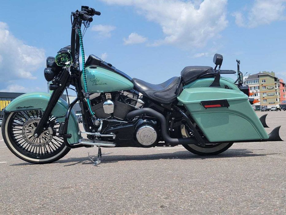 Harley Davidson Softail Deluxe Харлей Чикано стайл