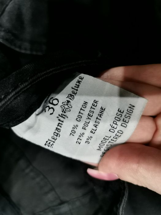 Czarne jeansy 34