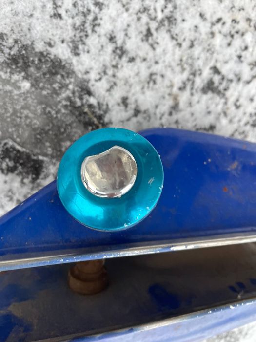 продам бак дельта с крышкой