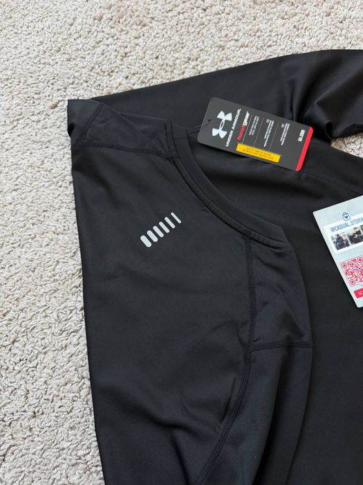 Рашгард Under Armour (лонгслив для спорта компрессионный)