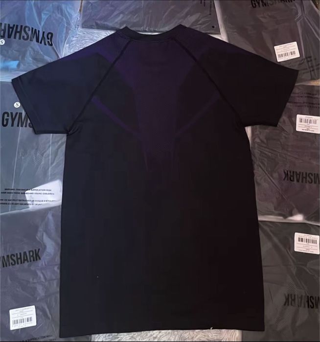 Рашгард Gymshark Onyx V5 Seamless Compression T-Shirt (Чорний / Фіолетовий)