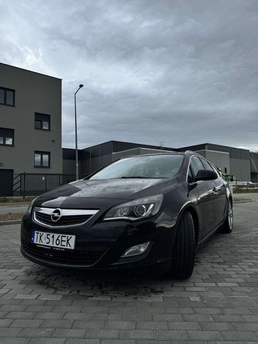 Opel Astra uszkodzony silnik 2.0 cdti 165KM
