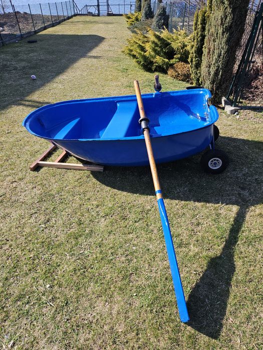 Łódkę wędkarską sprzedam