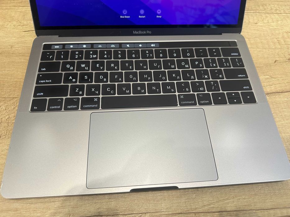 Apple MacBook Pro 13"  i5 16Gb 256Gb