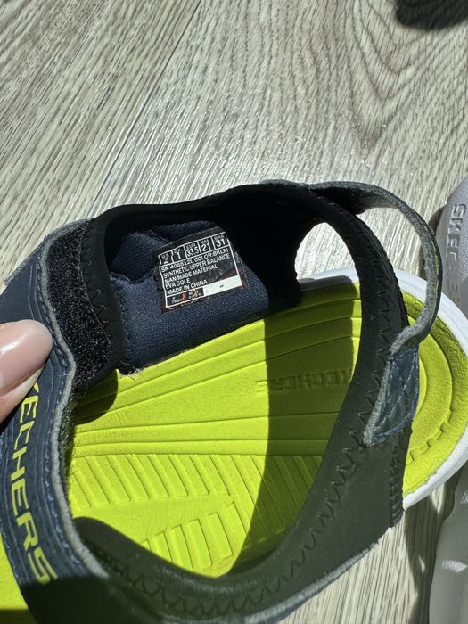 Босоніжки дитячі skechers
