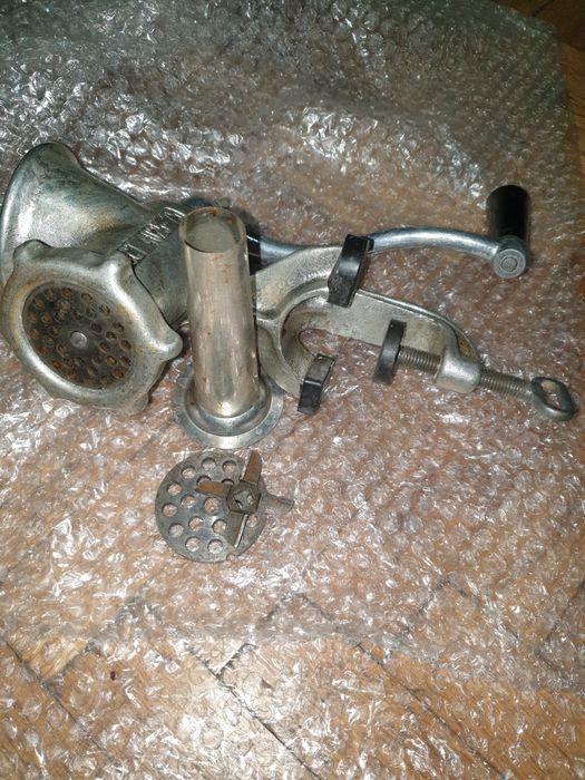 Maszynka ręczna do mięsa 5tka...