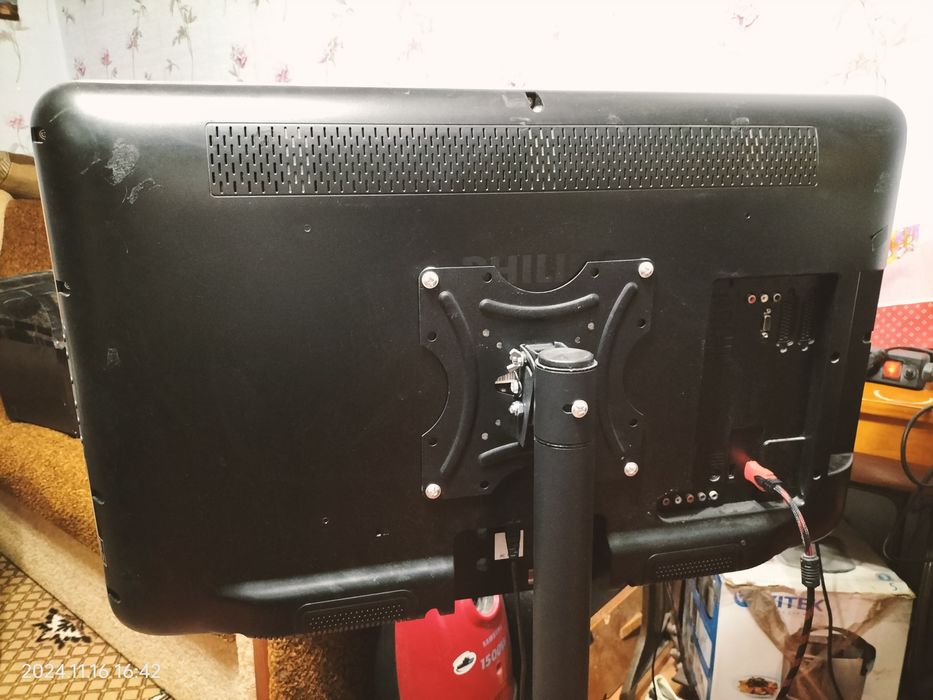 Телевізор Phillips 32"